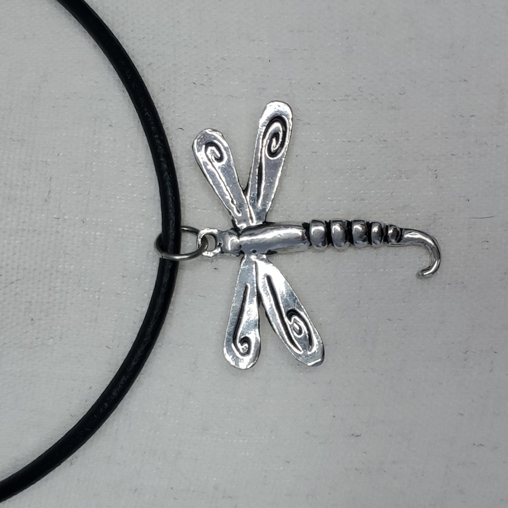 NWOT Dragonfly Pewter Necklace